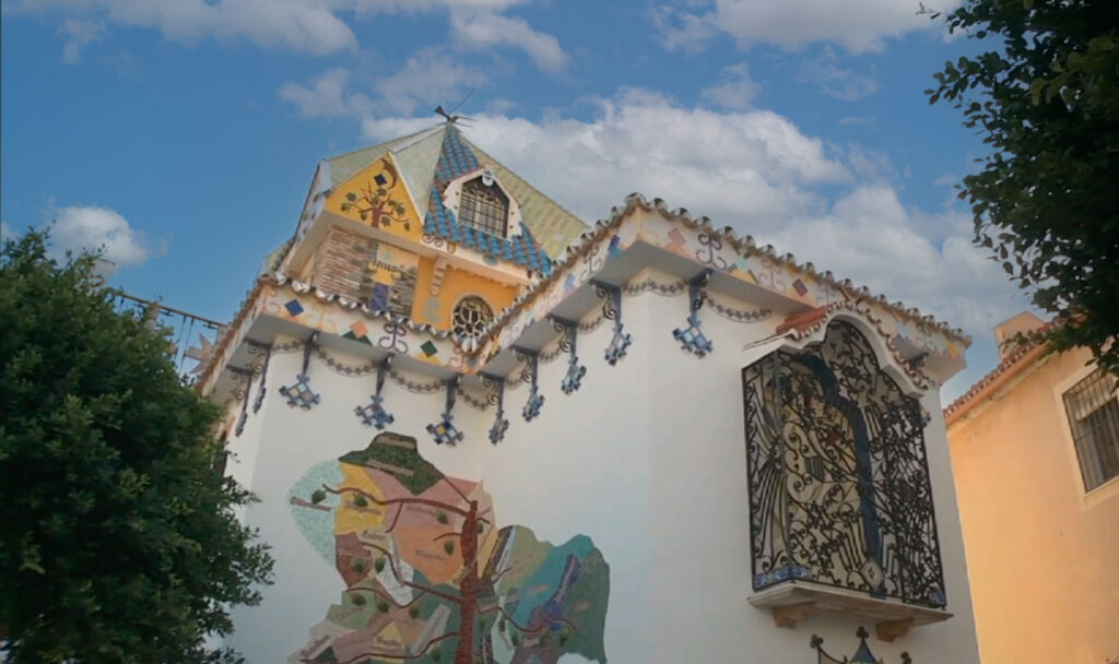 El Valdés brengt een eerbetoon aan de befaamde Catalaanse architect en ontwerper, Antoni Gaudí