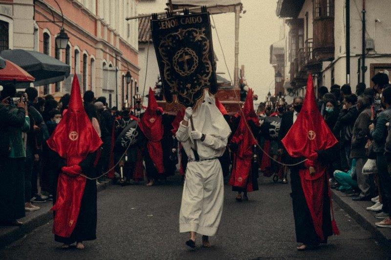 De Magische Madrugá: Een Nacht vol Devotie in Sevilla's Semana Santa